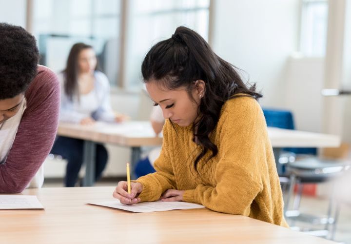 Filhos indo para o Ensino Médio? Cursinho recebe as crianças com preparatório das provas de ETEC e SENAI